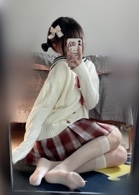 可可  156cm/40kg/Bcup/19歲  幼齒可愛 身材比例好  聲音甜美 可愛 膚白粉嫩