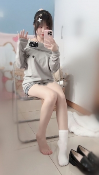 中部特價8000 哈尼 156cm.42kg.Ccup.18歲 簡介：幼齒系 可愛高中生  外型甜美幼齒 皮