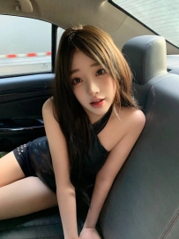 香香  163.D.45.23歲  長腿淫妹喜愛 光是摸摸淫水就如湧泉般潺潺流出