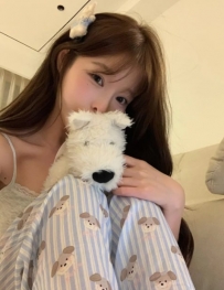 #新北找妹言希：156/E/48/21歲奶卻犯規 乖乖牌學生臉深喉 口爆 內射 69LG