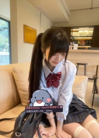 千千  160.C.19歲   很健談臉蛋不錯看  身材也不錯哦