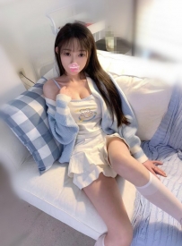 喜歡攝影的妹妹 有再接外拍 蘿莉  157cm/C奶/47kg/18歲 #敢玩熱情 可玩無套內射