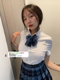#台中約炮 童玲 160-C奶-46kg-21歲 #有纖腰也有美乳！