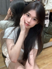 萌萌兒 159-44-B+-19歲 軟萌大眼學生寶貝 #南部可約 最會撒嬌的主動小可愛～一直牽手