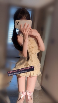 #骨感清純可愛 學生妹  貓貓 160m.42kg.B.19歲 在校學生妹床上超級熱情唷 可愛俏皮乖